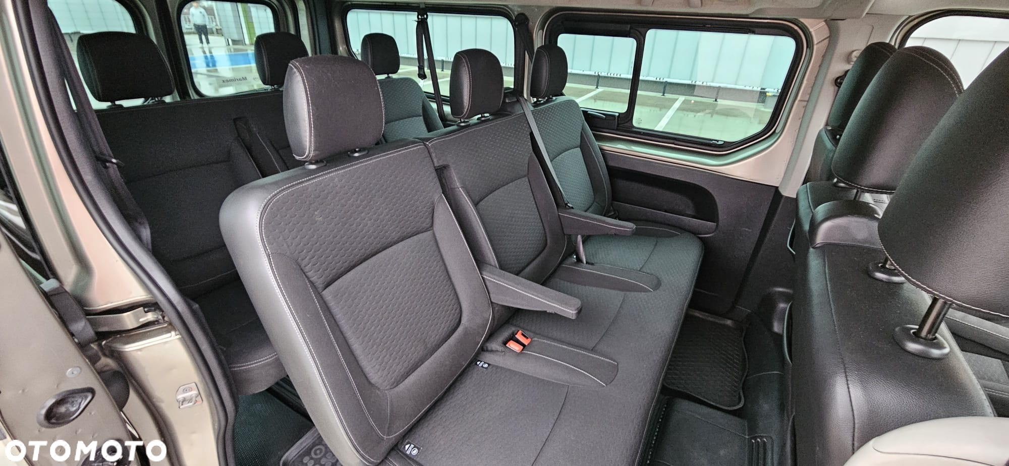 Opel Vivaro - 35