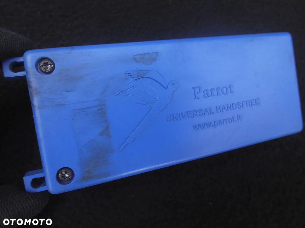 MODUŁ ZESTAW GŁOŚNOMÓWIĄCY PARROT CK3100 - 1