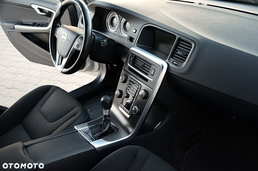 Volvo V60 - 25