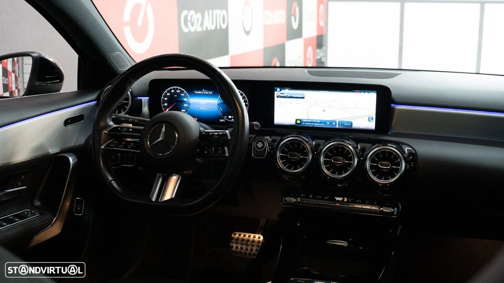 Mercedes-Benz A 250 e AMG Line - 11