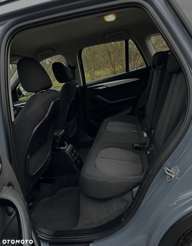 BMW X1 xDrive25e Sport Line - 36