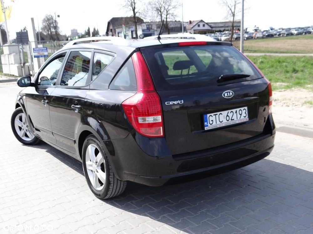 Kia Ceed - 5