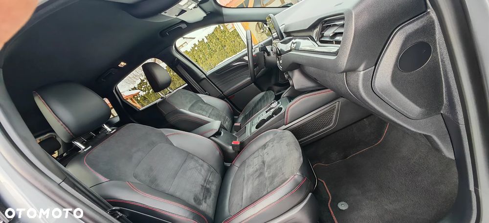 Ford Kuga 2.5 Duratec PHEV ST-LINE X - 18