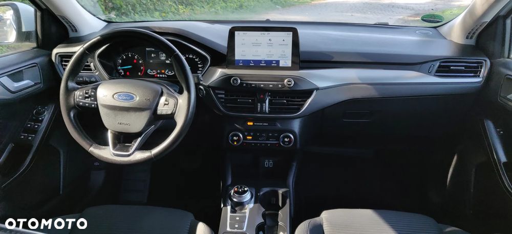 Ford Focus 1.0 EcoBoost Titanium - 11
