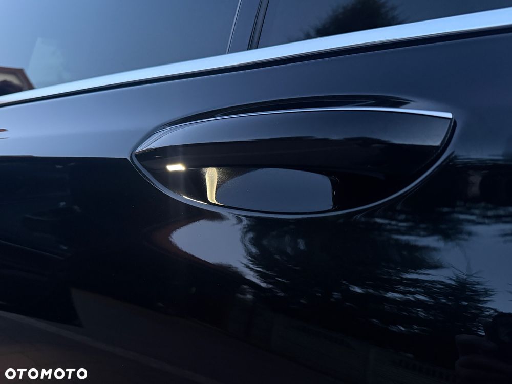 BMW Seria 7 730d xDrive mHEV - 30