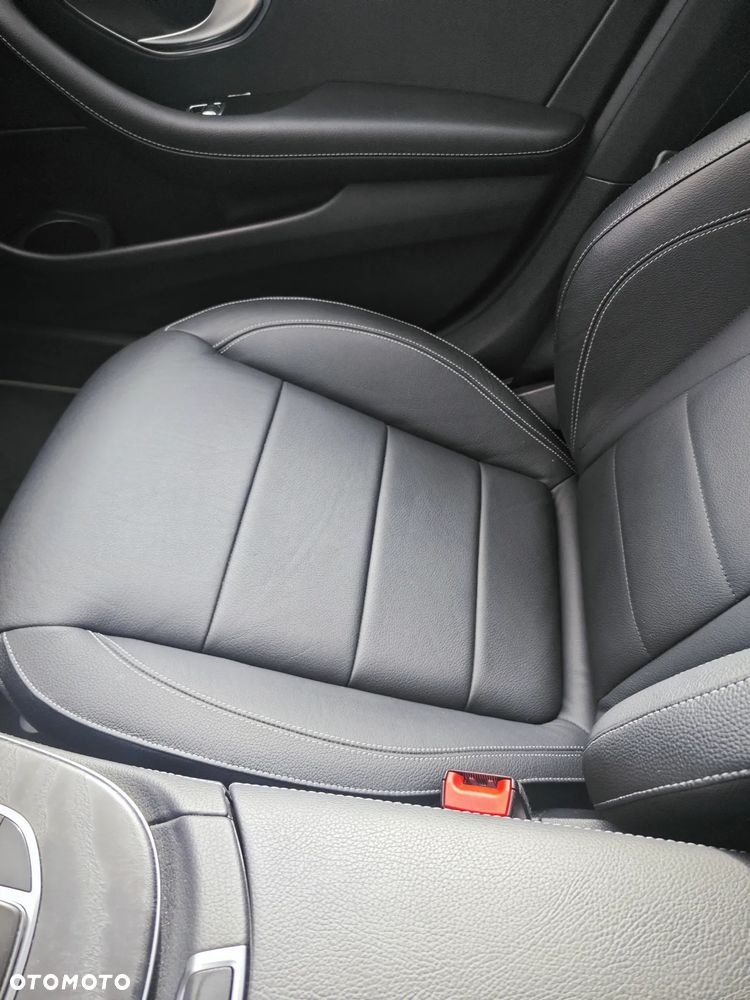 Mercedes-Benz Klasa E 220 d T 9G-TRONIC Avantgarde - 15