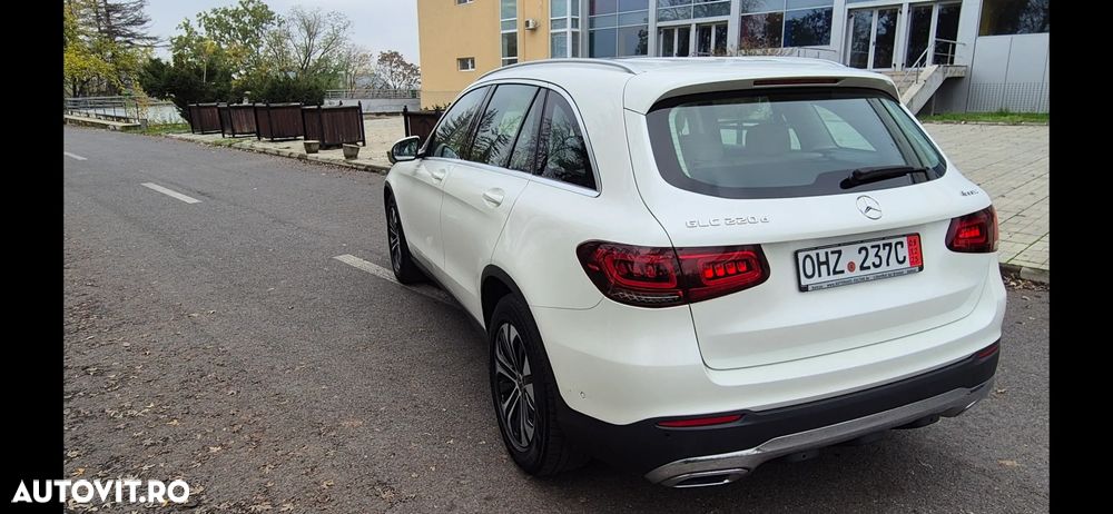 Mercedes-Benz GLC 220 d 4MATIC - 10