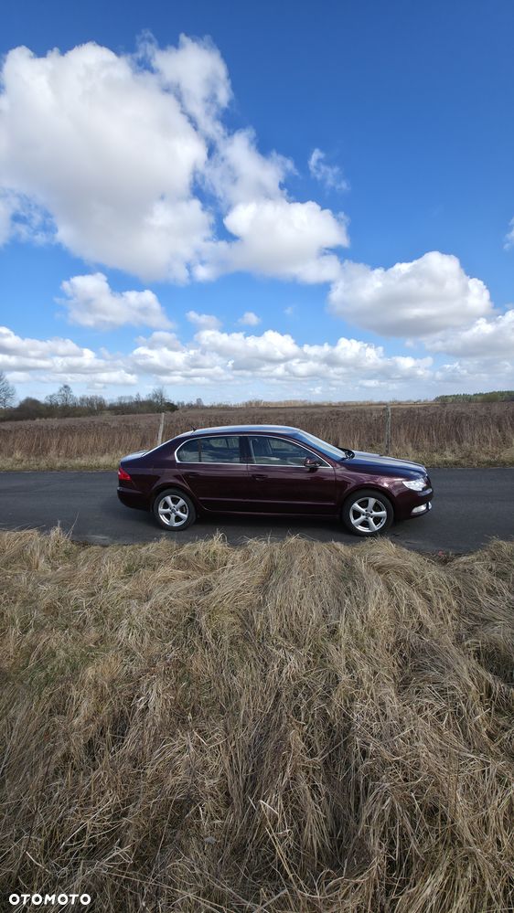 Skoda Superb 2.0 TDI Exclusive - 3
