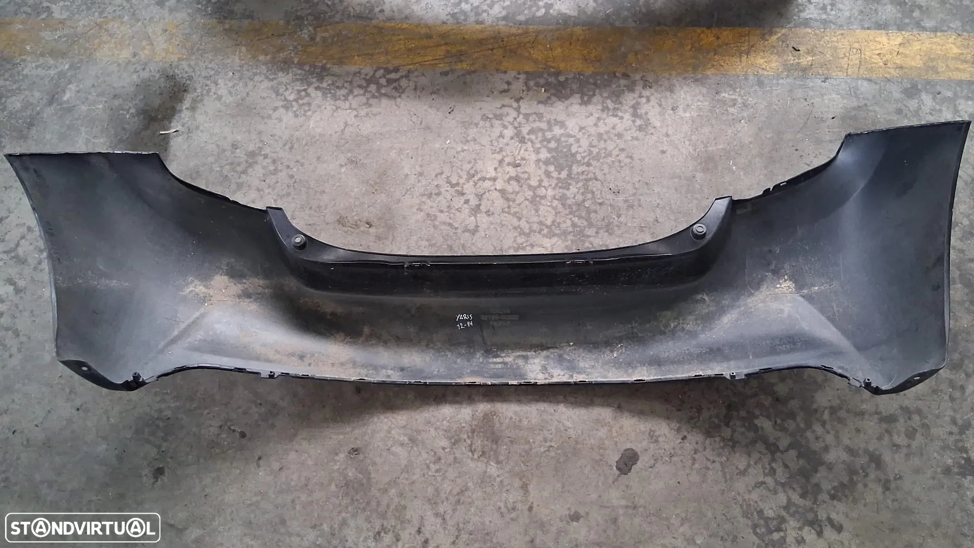 Para-choques traseiro Toyota Yaris P13 2014-2017 - 5