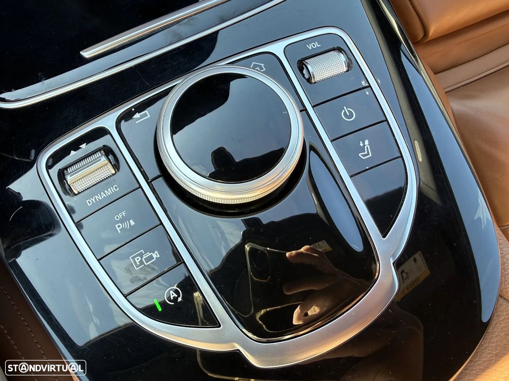 Mercedes-Benz E 220 d AMG - 39