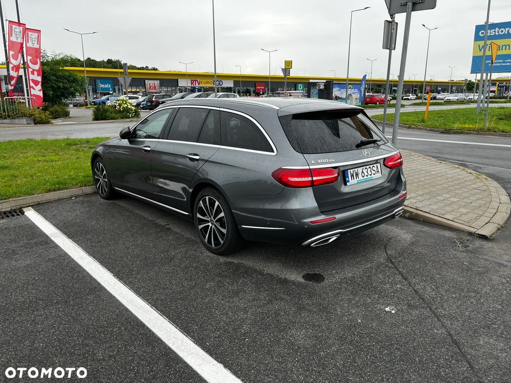 Mercedes-Benz Klasa E 300 de Exclusive - 14