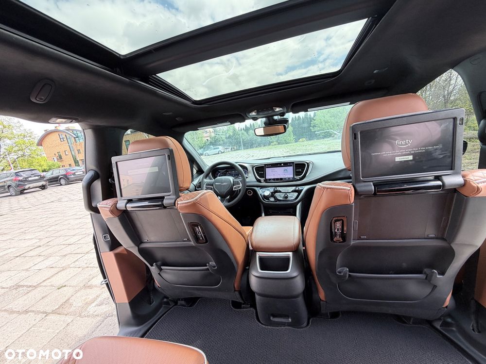 Chrysler Pacifica - 10