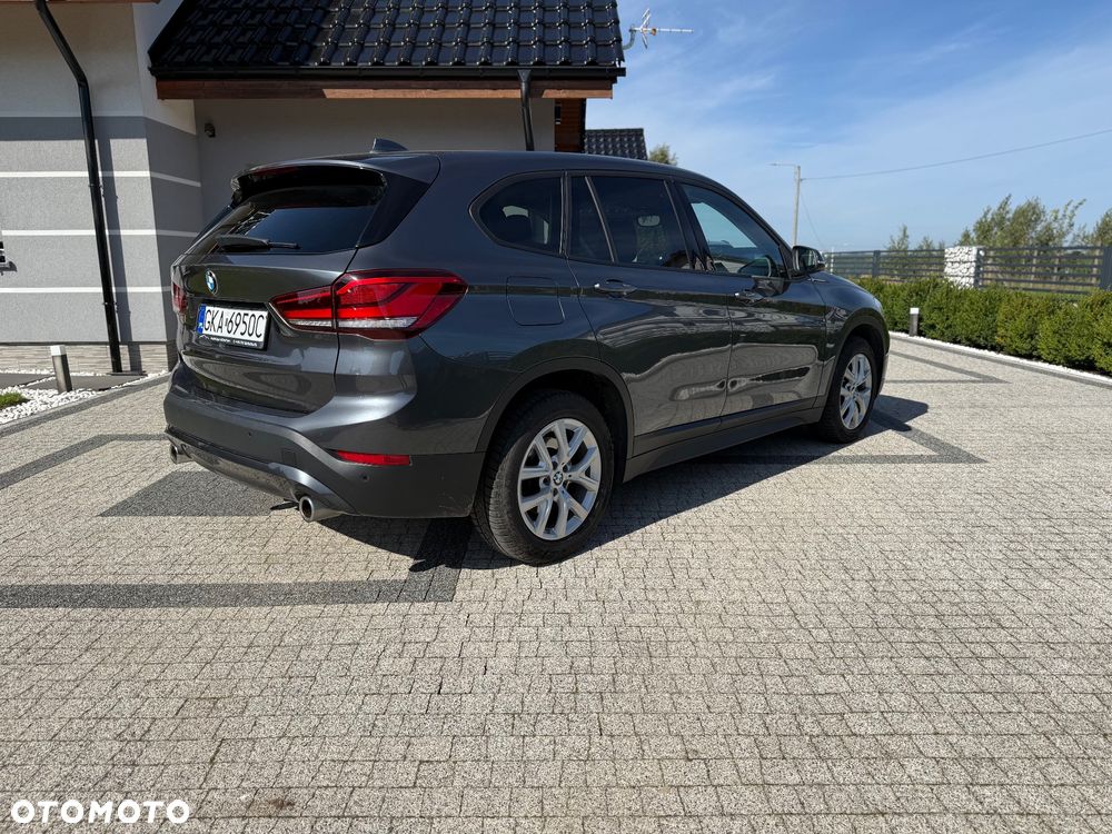 BMW X1 xDrive20d Advantage sport - 4