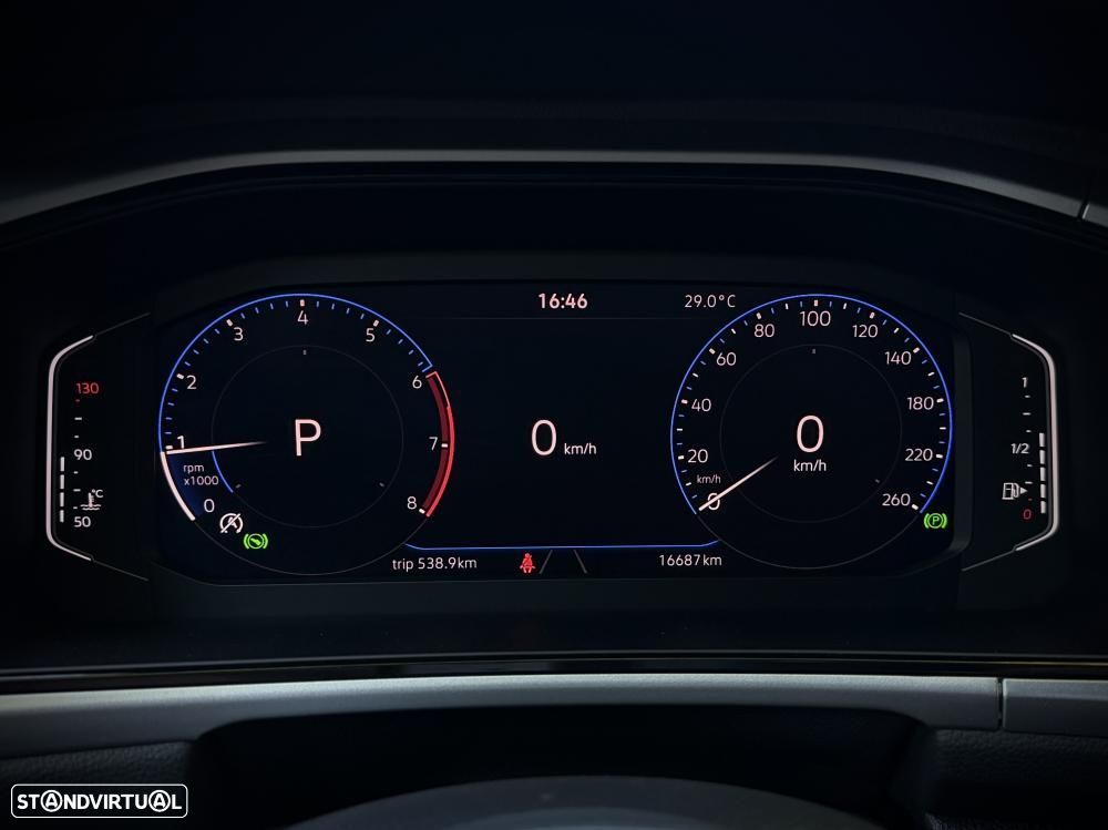 VW T-Roc 1.5 TSI Urban DSG - 11