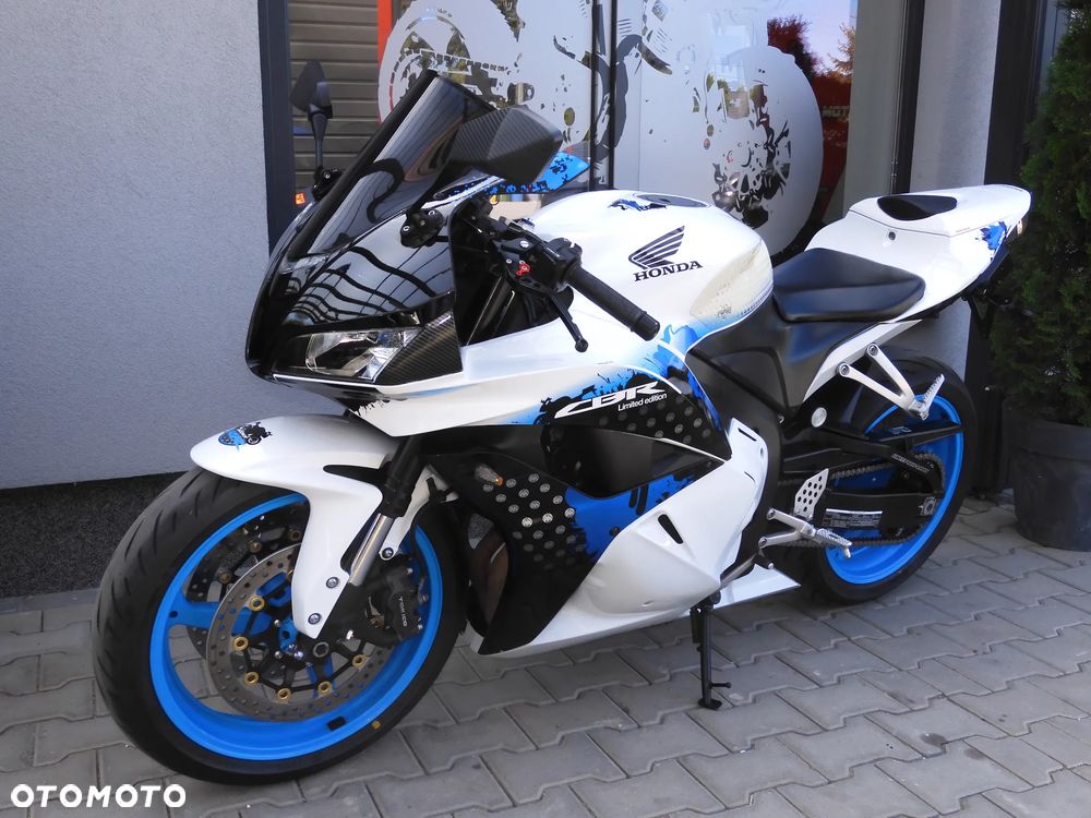 Honda CBR - 19