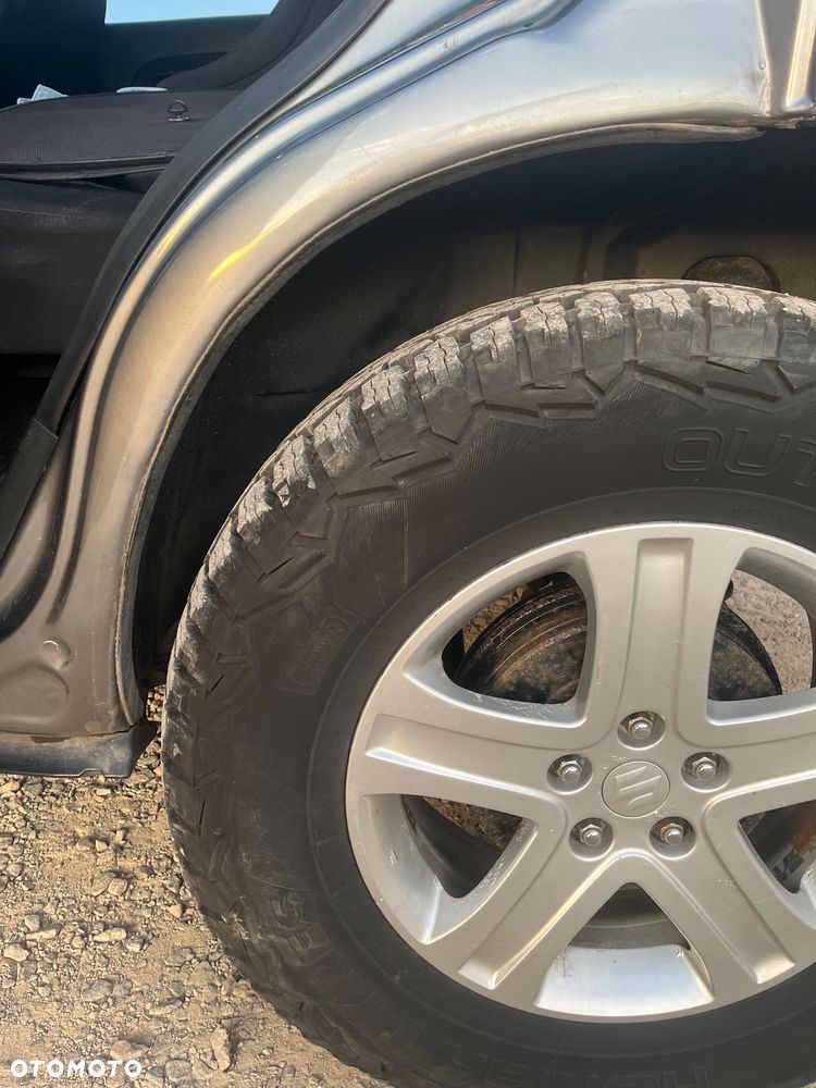Suzuki Grand Vitara 2.0 Comfort - 24