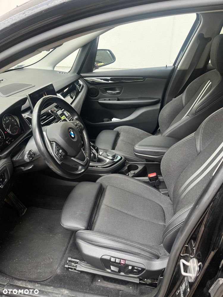 BMW Seria 2 218i - 9