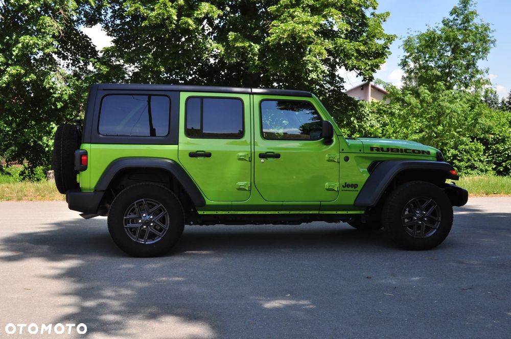 Jeep Wrangler - 10