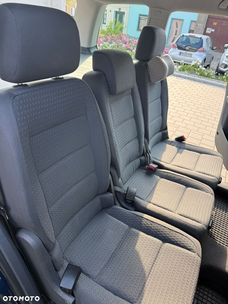 Volkswagen Touran 1.9 TDI Conceptline - 7