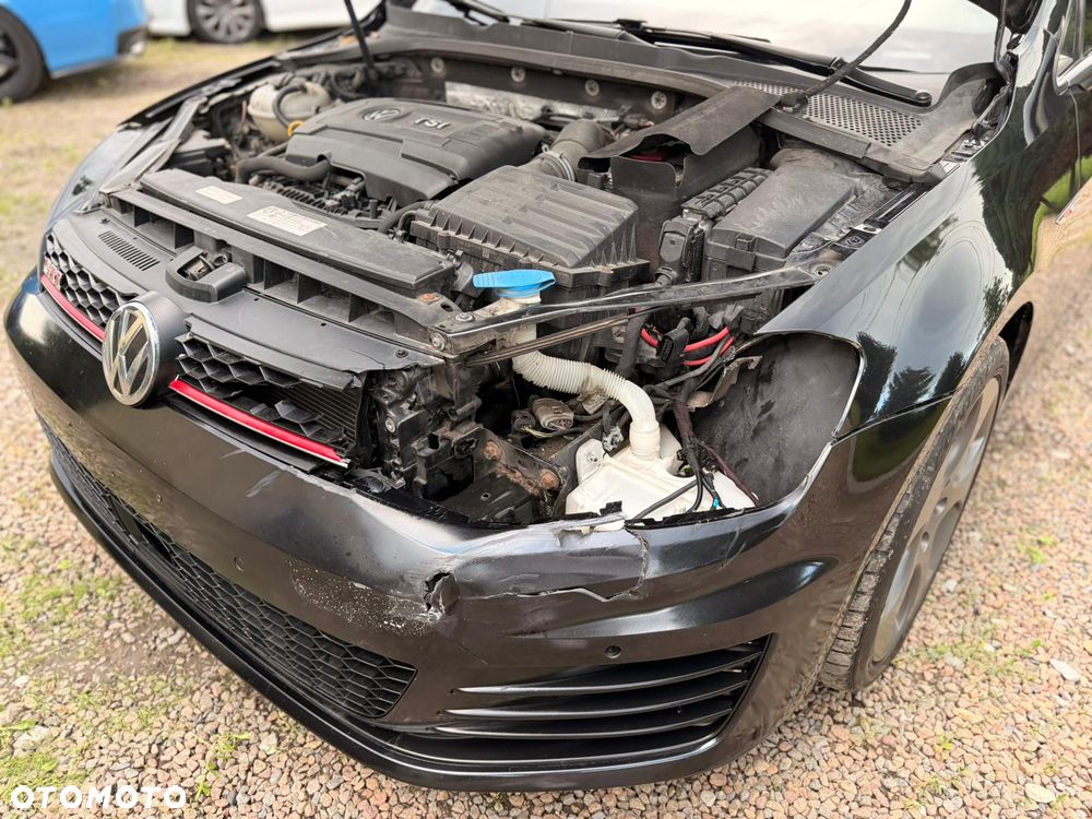 Volkswagen Golf GTI Performance BlueMotion Technology DSG - 11