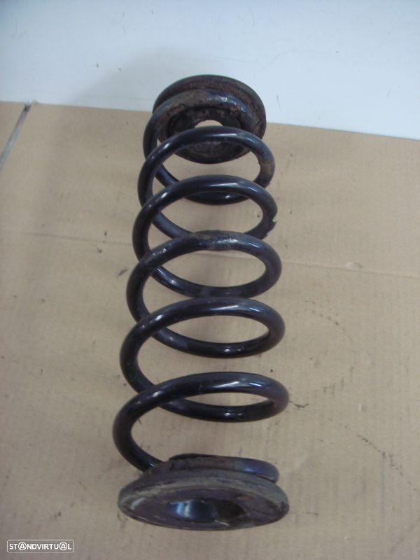 Mola Suspenção Tr Esq Volkswagen Passat (3C2)