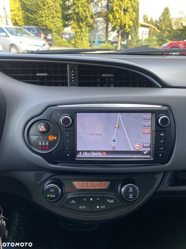 Toyota Yaris - 22