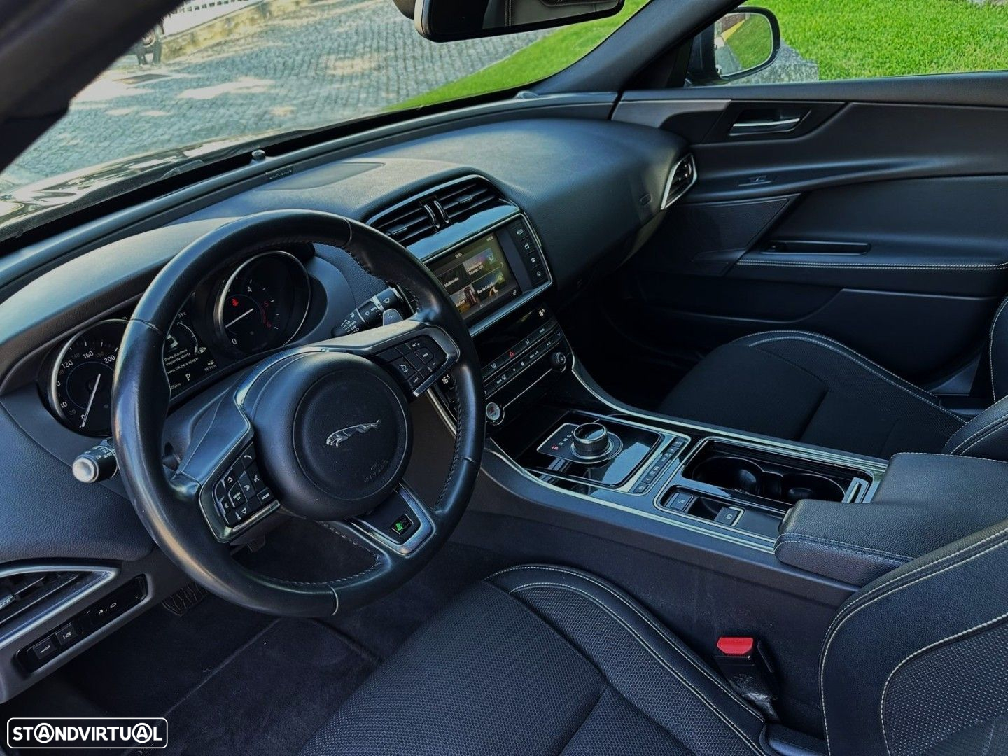 Jaguar XE 2.0 D R-Sport Aut. - 14