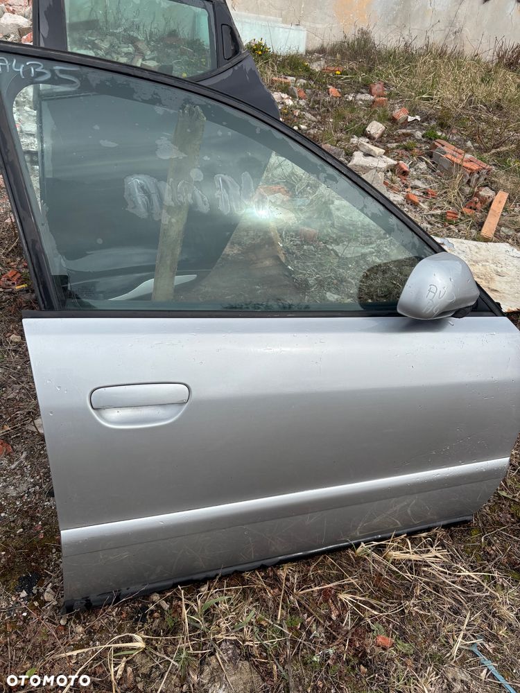 Audi A4 B5 lift Drzwi lewe prawe przód  tył