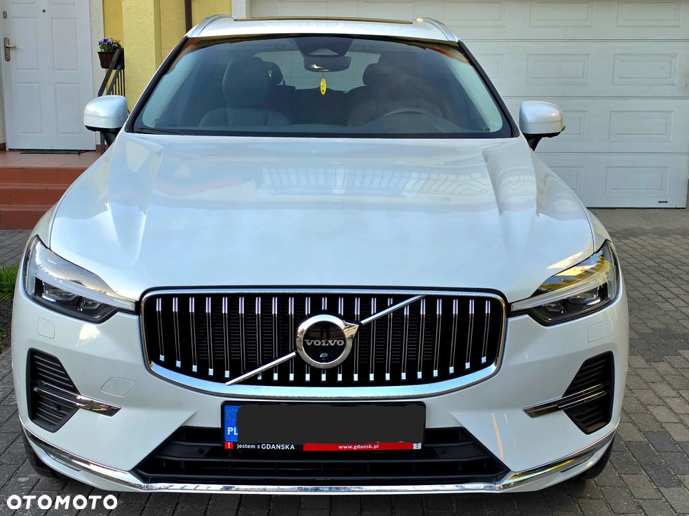 Volvo XC 60 B5 B AWD Plus Bright - 11