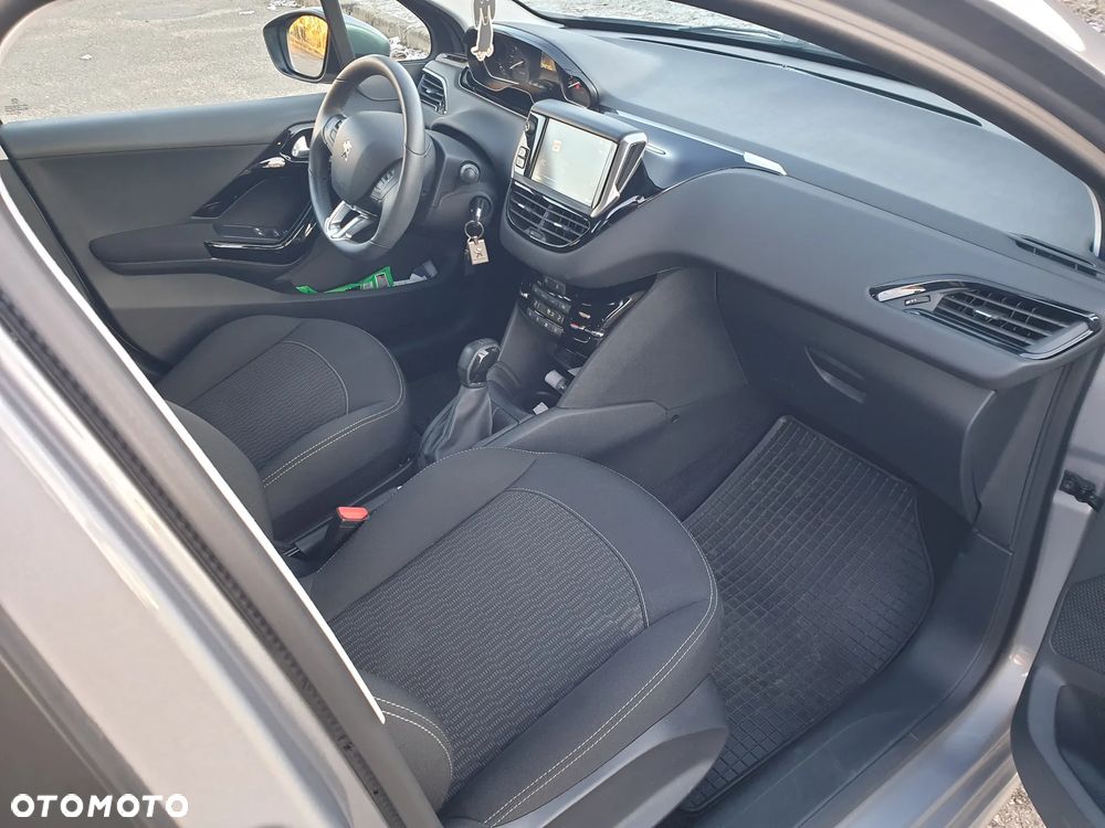 Peugeot 208 1.2 PureTech Active - 7