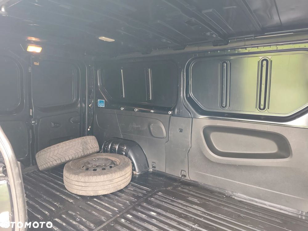 Renault Trafic - 15