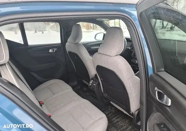 Volvo XC 40 Recharge Twin Motor AWD Plus - 3