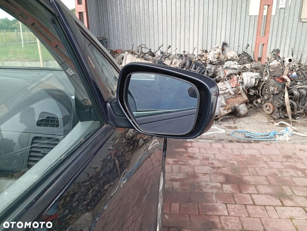 MITSUBISHI GRANDIS LUSTERKO PRAWE 9 PIN - 1