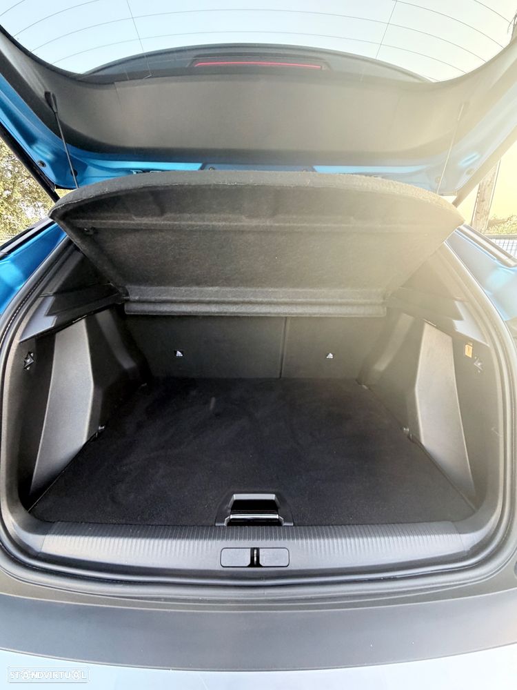 Peugeot 2008 1.2 PureTech GT Line EAT8 - 28