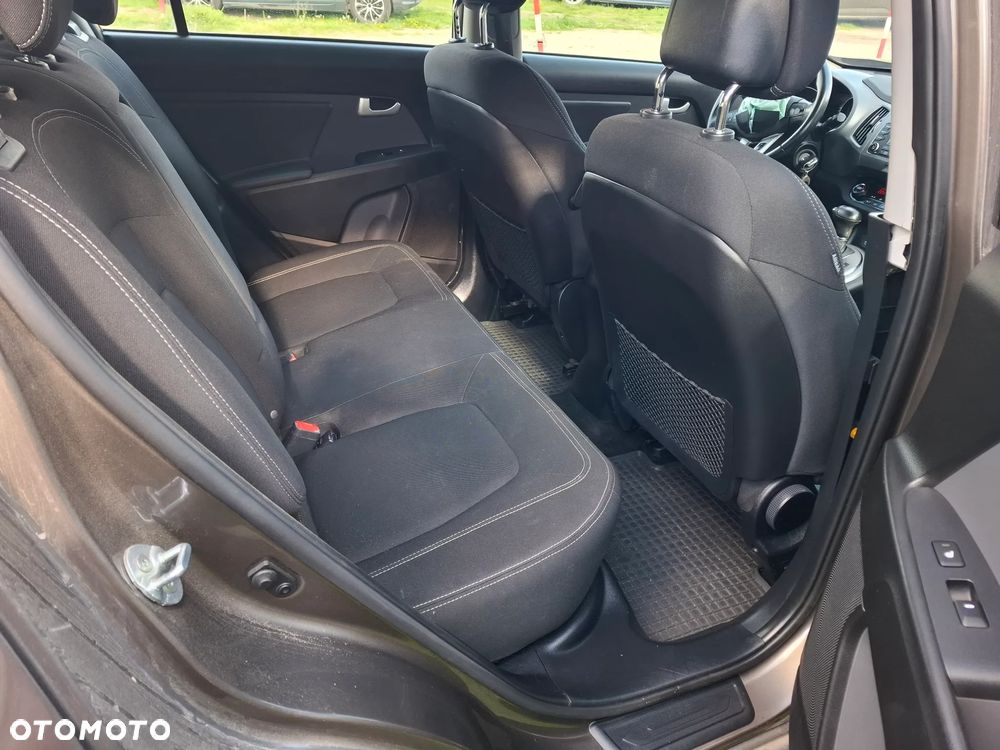 Kia Sportage 2.0 CRDI AWD Dream-Team Edition - 12