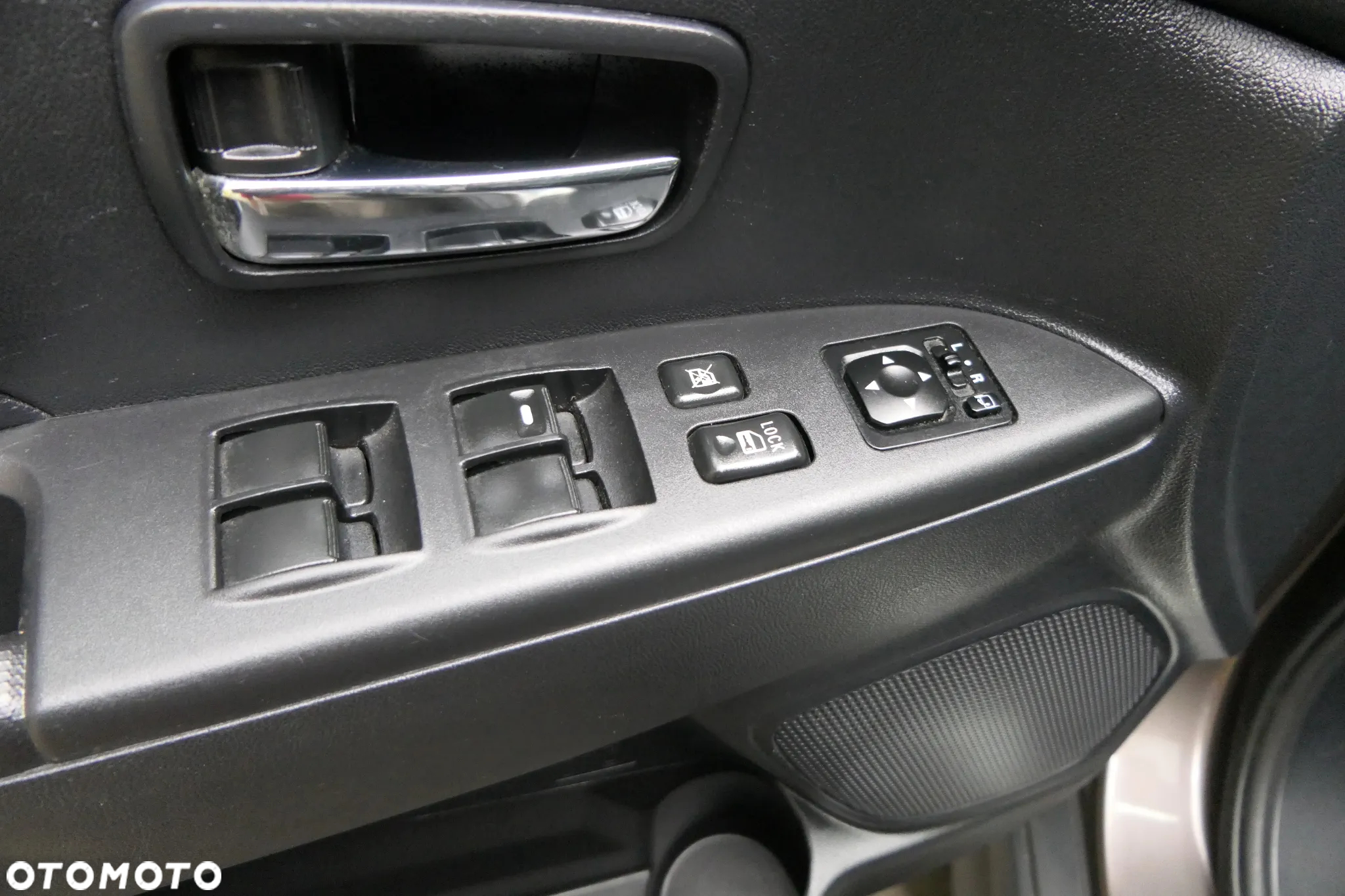 Mitsubishi ASX 1.6 2WD Instyle - 30
