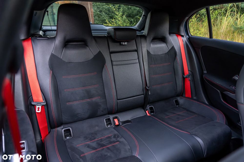 Mercedes-Benz Klasa A 35 AMG 4-Matic 7G-DCT - 40