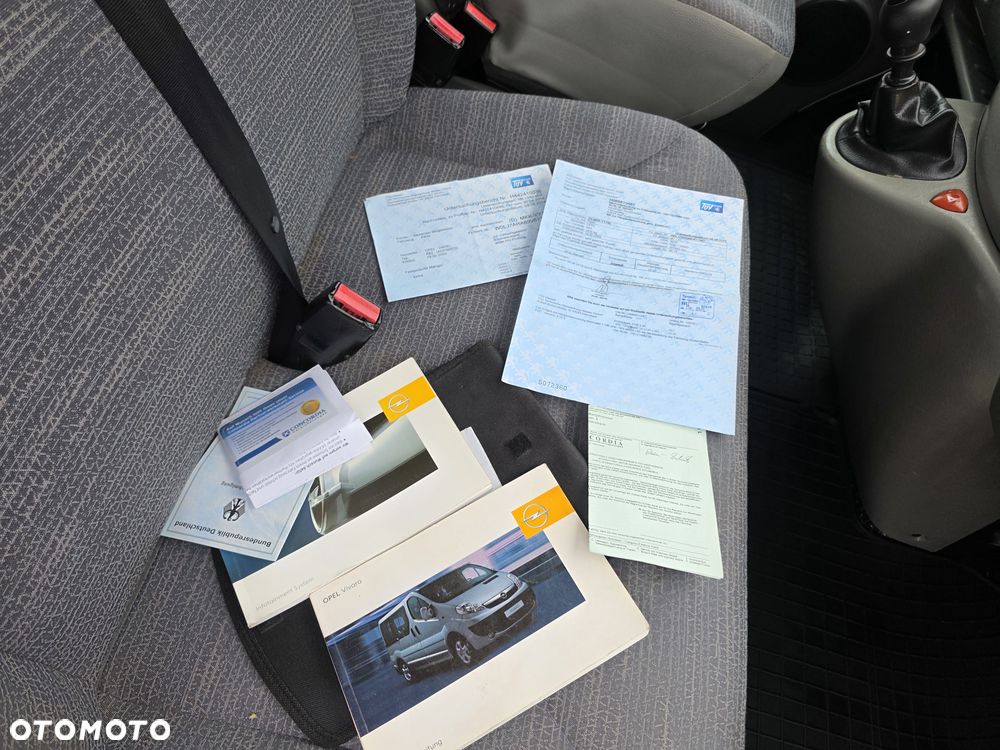 Opel Vivaro - 14
