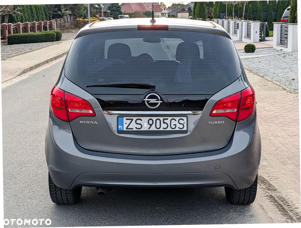 Opel Meriva 1.4 T Enjoy S&S - 11