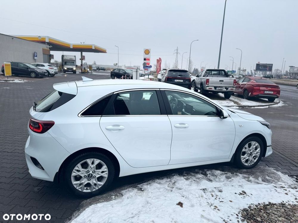Kia Ceed 1.5 T-GDI M - 6