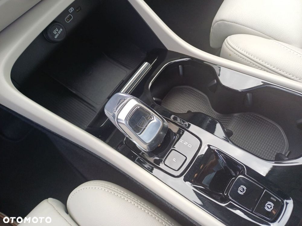 Volvo XC 40 - 16