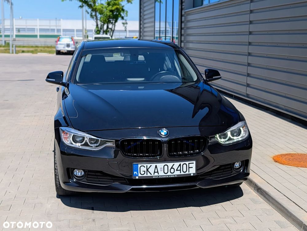 BMW Seria 3 320d Efficient Dynamics EU6 - 4
