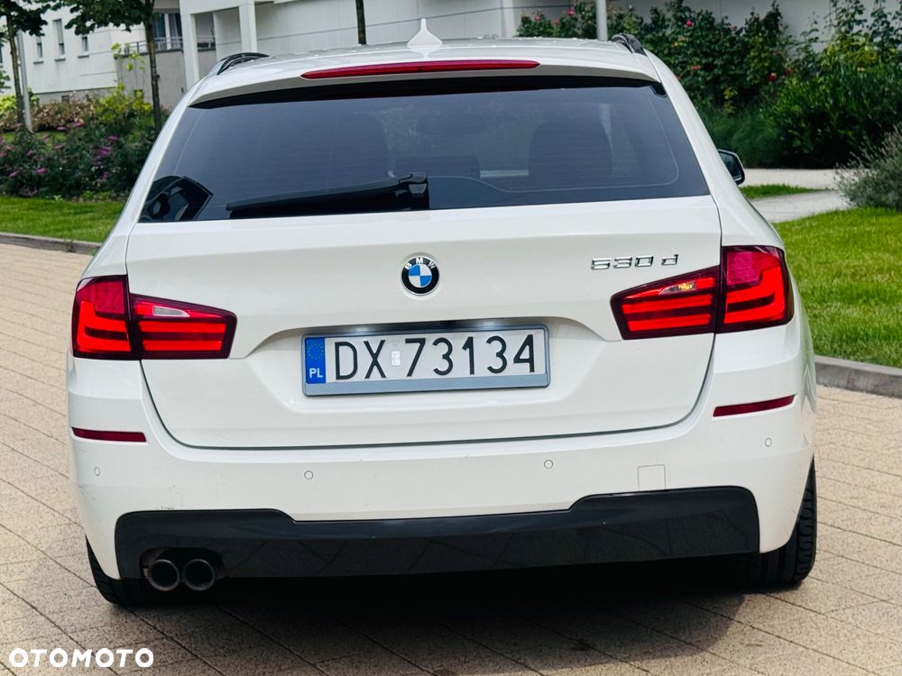 BMW Seria 5 530d xDrive - 11