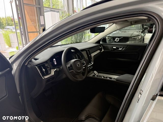 Volvo V60 B4 B Ultra Dark - 19