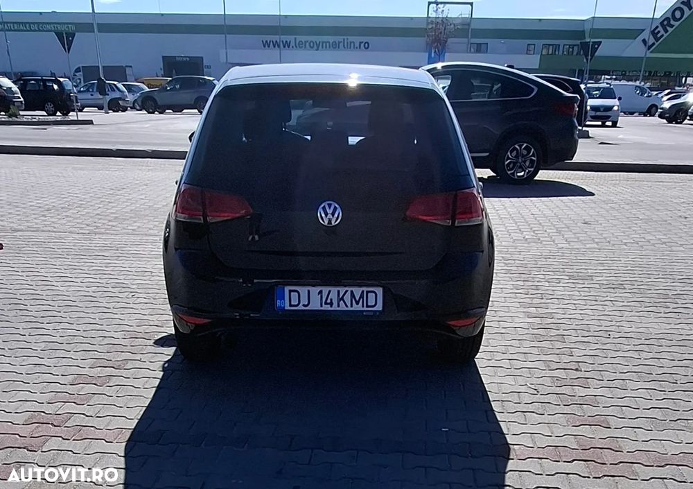 Volkswagen Golf - 16