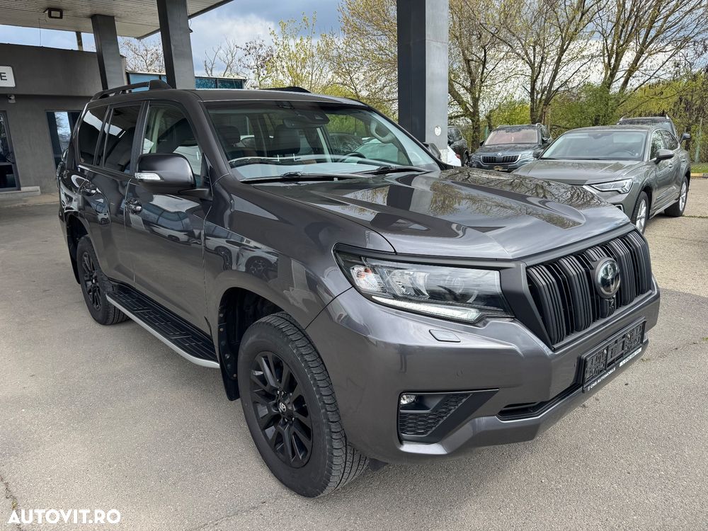 Toyota Land Cruiser - 7