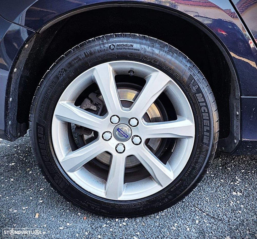 Volvo V60 2.0 D2 Momentum - 17