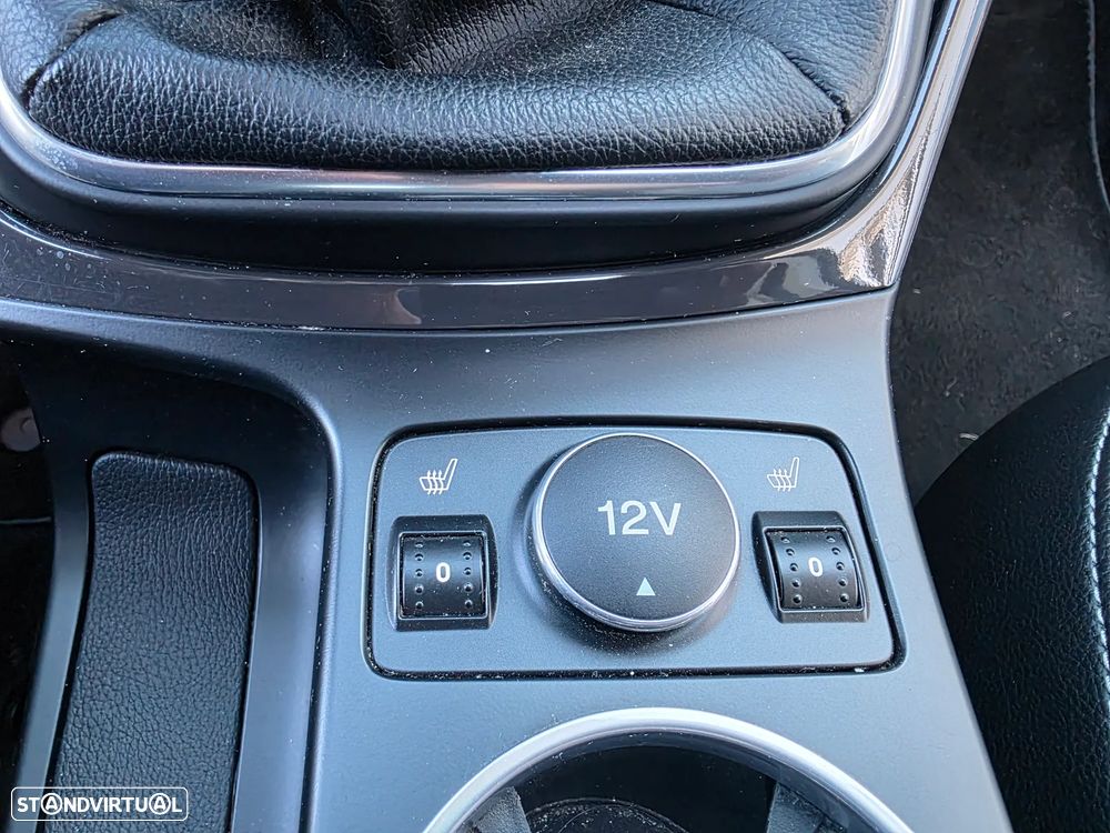 Ford Kuga 2.0 TDCi Titanium - 24