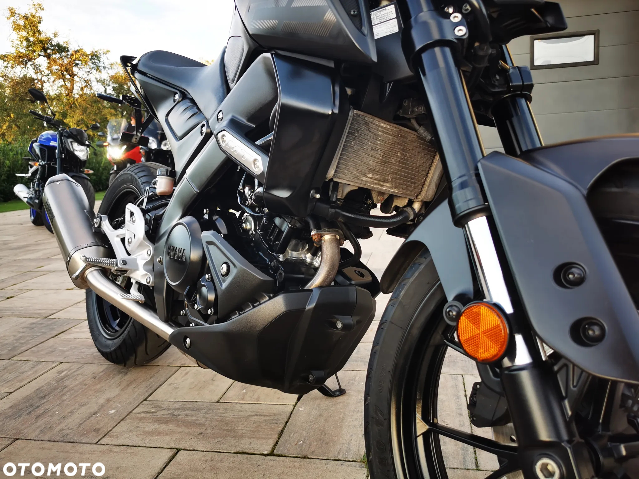 Yamaha MT - 27