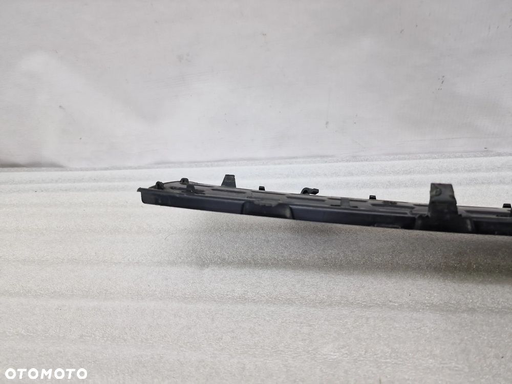 MERCEDES GLE AMG W167 19- KRATKA ŚRODKOWA ZDERZAKA PRZEDNIEGO PRZÓD , NR A1678858005 , NR AUKCJI KR458 - 6